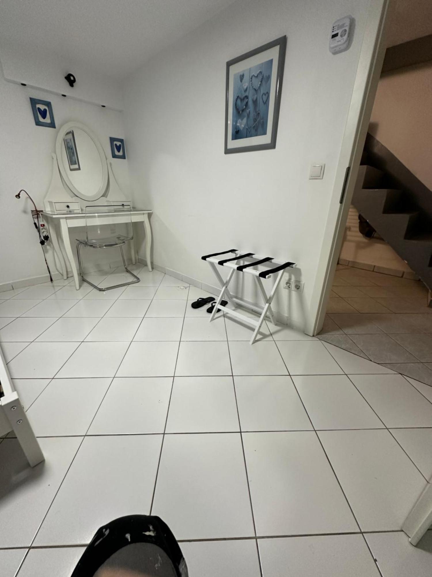 Simple Room In Luxembourg City Dış mekan fotoğraf